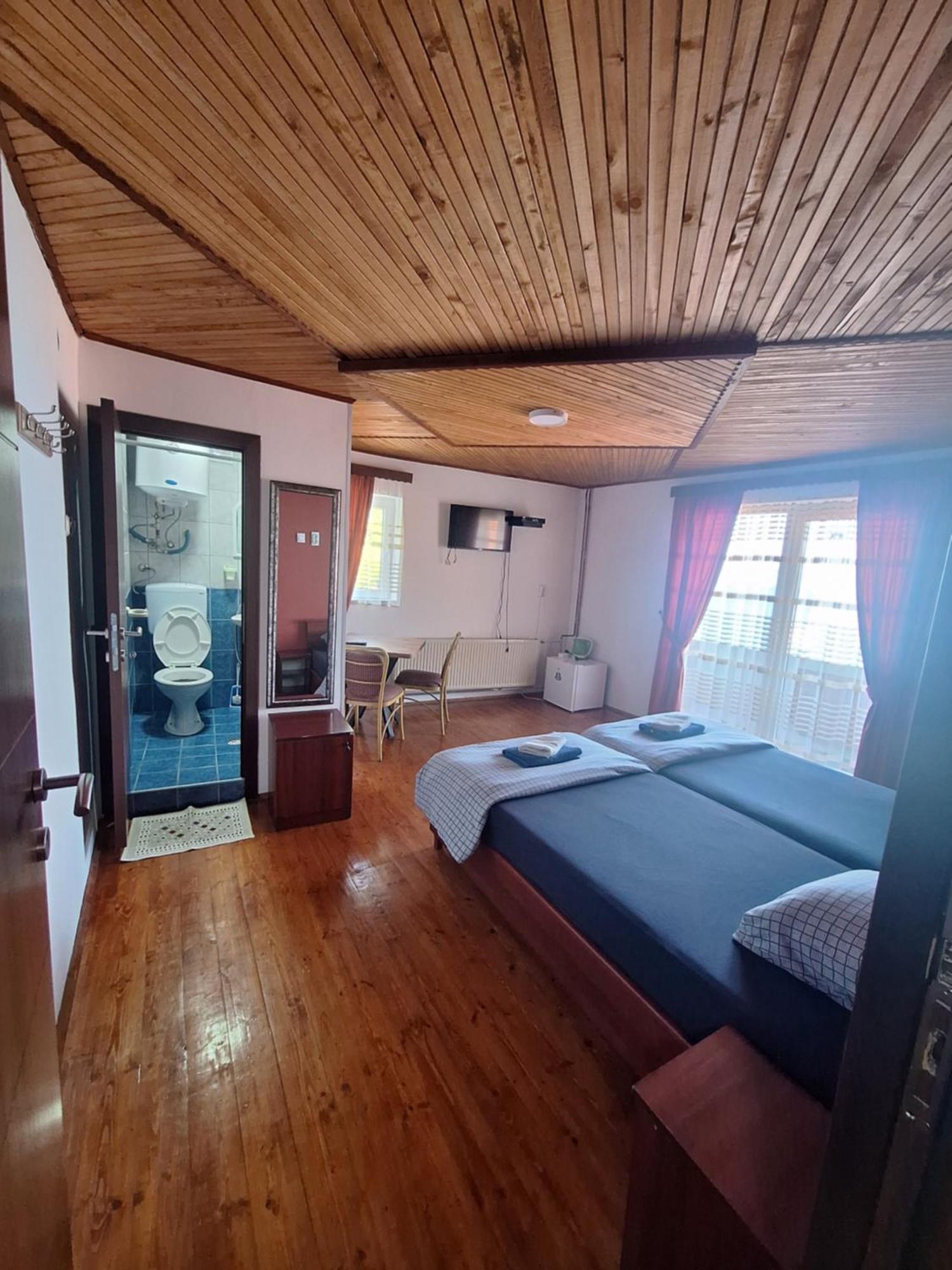 Villa Filip Trpejca Bilik gambar